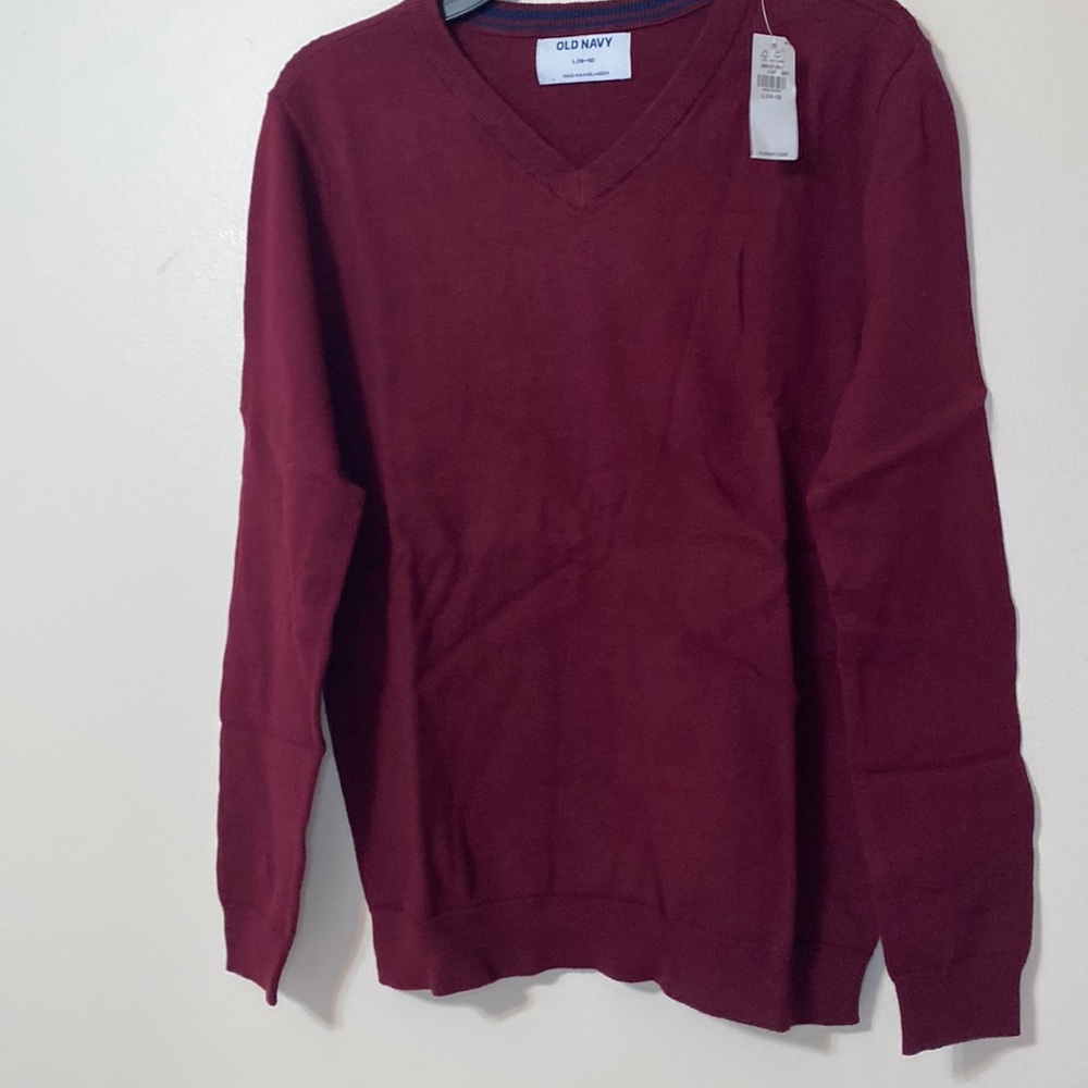 Boys Vneck sweater 💕